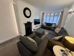 Lounge- click for photo gallery